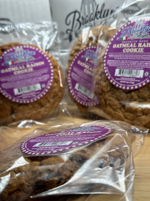 Oatmeal Raisin Cookie   ------