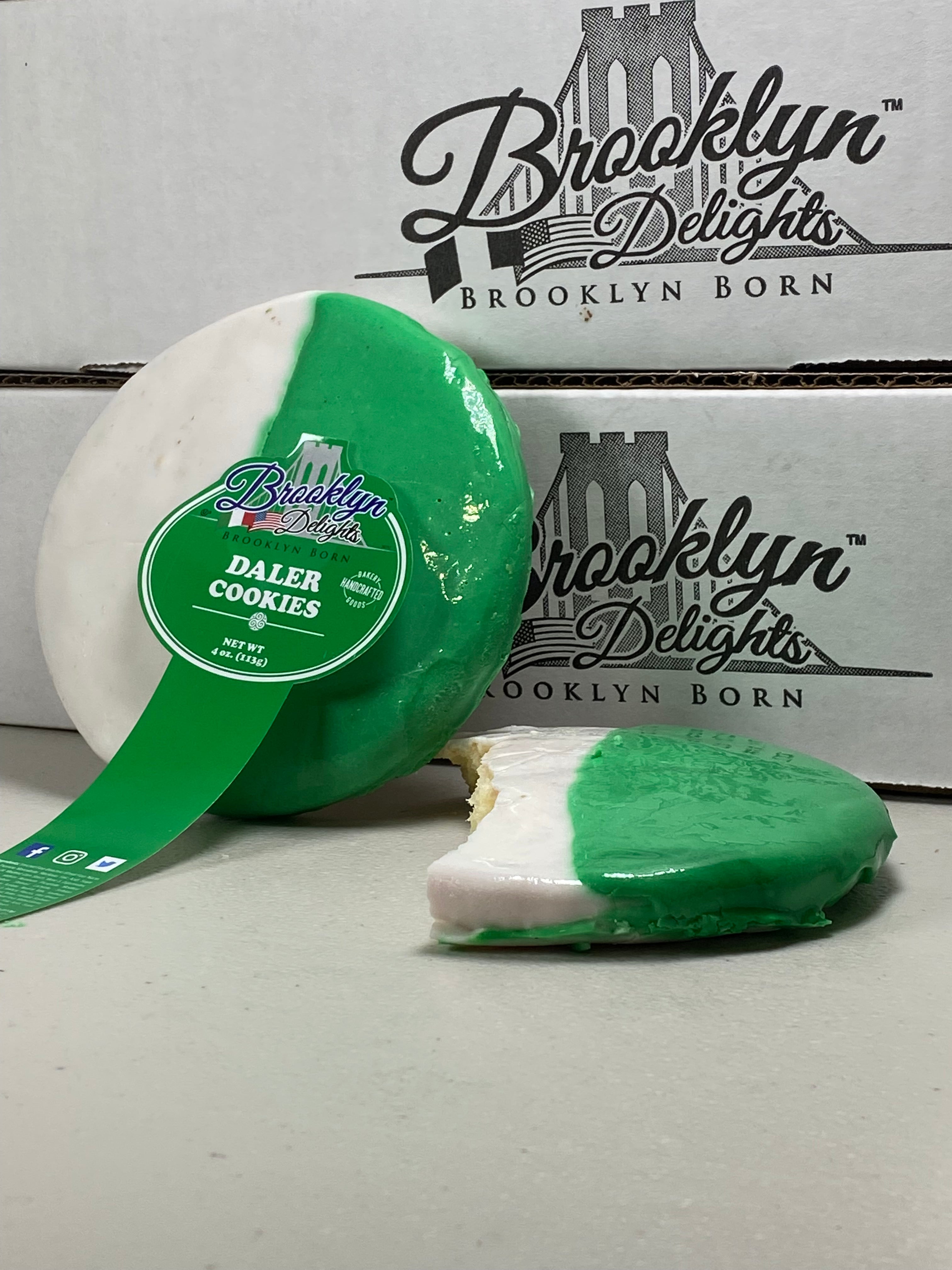 White & Green 4 oz cookies ( Daler Cookies )