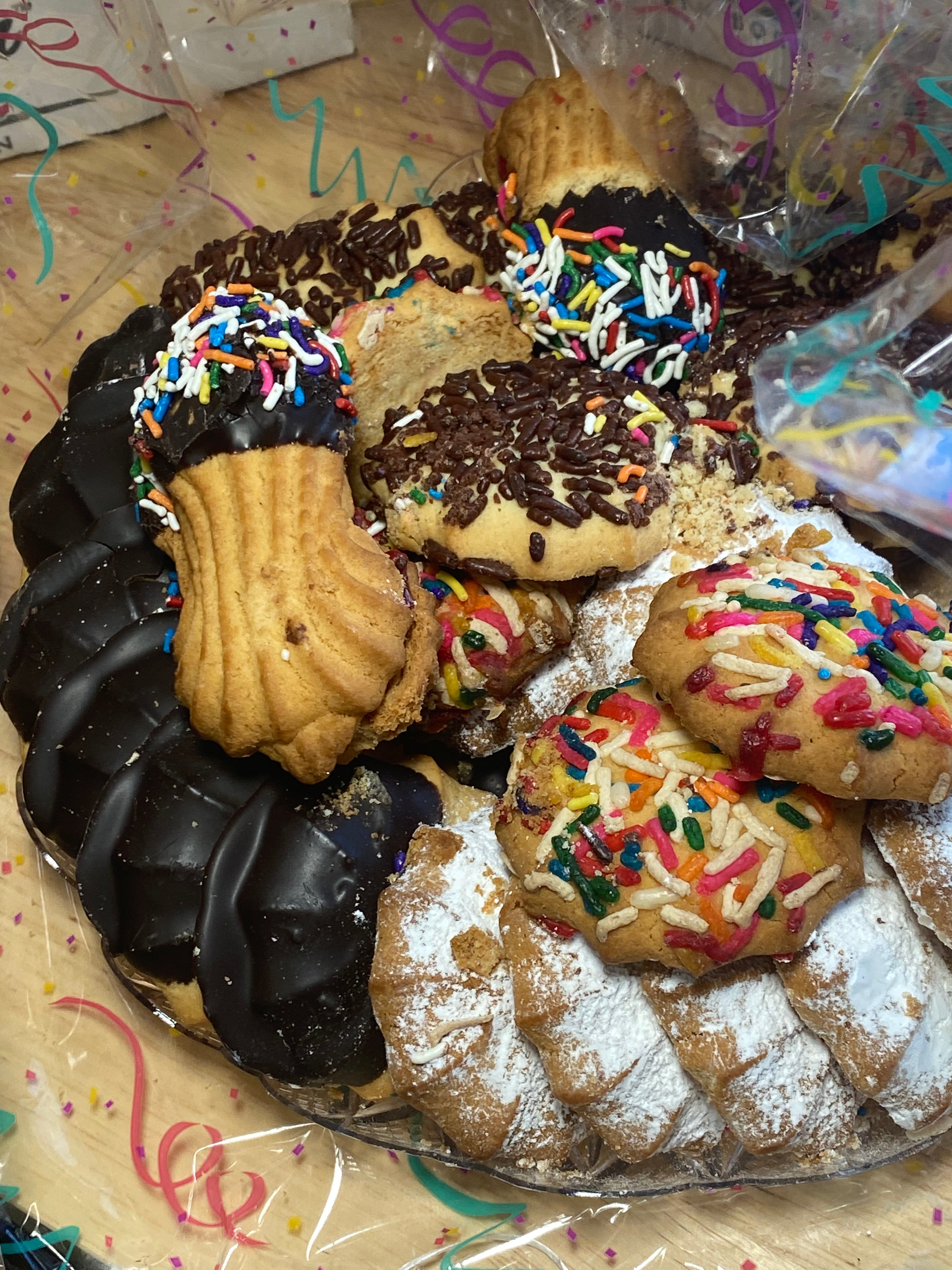 Assorted Cookie Platter, Cookie Platters, Fresh Cookie Platters – Beach  Bakery and Grand Cafe